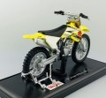 MAISTO-SUZUKI-RM-Z250-Z-PODSTAWKA 2.jpg