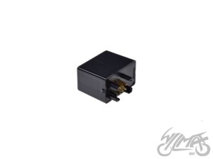 PRZERYWACZ KIERUNKOWSKAZÓW SUZUKI 12V 7 pinowy